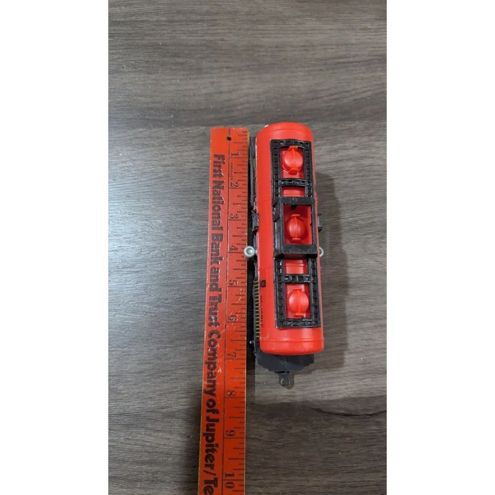 Reliable Transport Company Tanker Train‎ Car Red Silver Plastic Model 5.5 Inch
